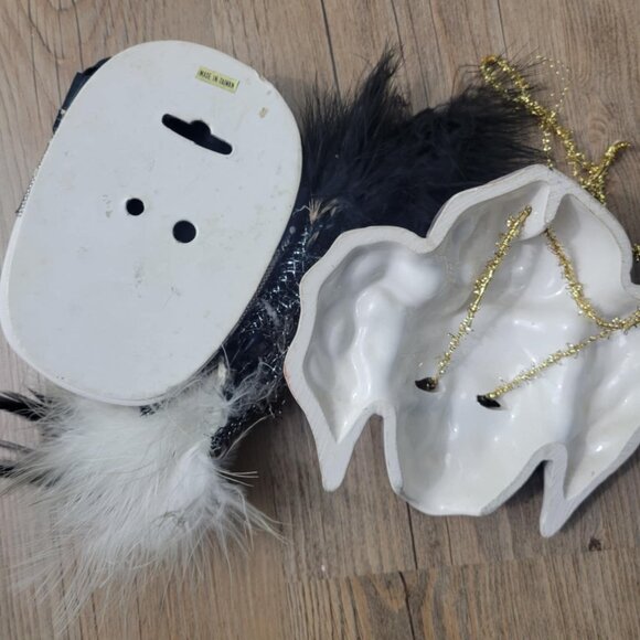 2 Vintage Porcelain/Ceramic deco jester/80s masks - kitschy wall decor - Picture 6 of 12